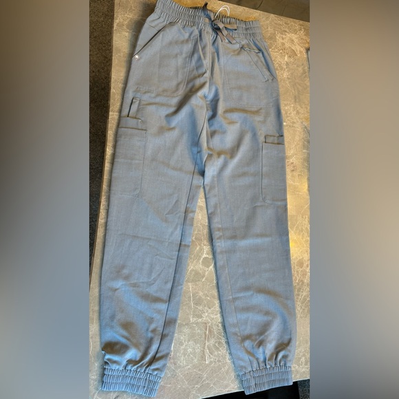 CHARLOTTE 21 POCKET SLIM SCRUB PANTS - Picture 8 of 10